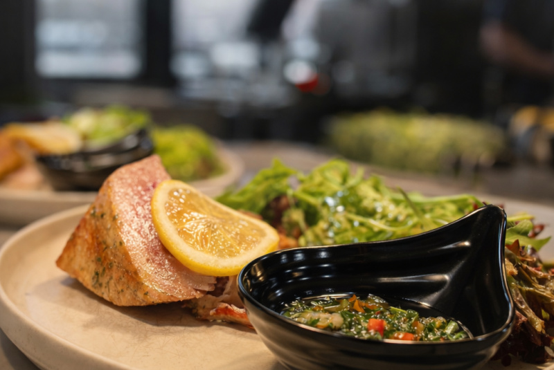 Reštaurácia / Reštaurácia Reštaurácia / Reštaurácia