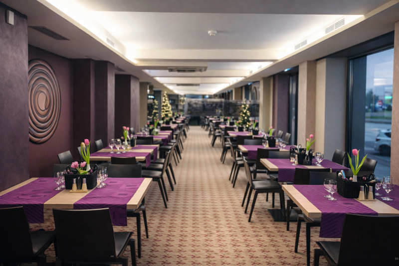 Reštaurácia / Reštaurácia Reštaurácia / Reštaurácia